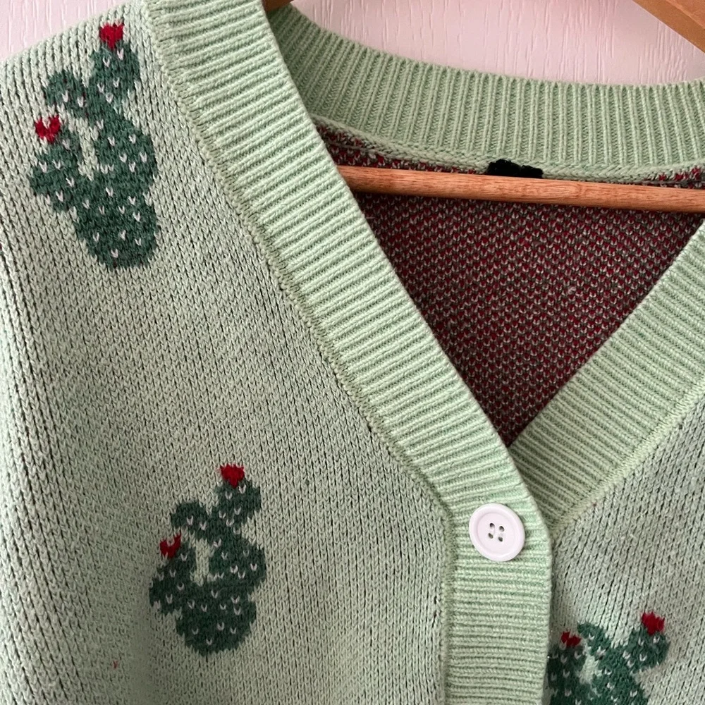 Green cactus cardigan - Picture 4 of 12